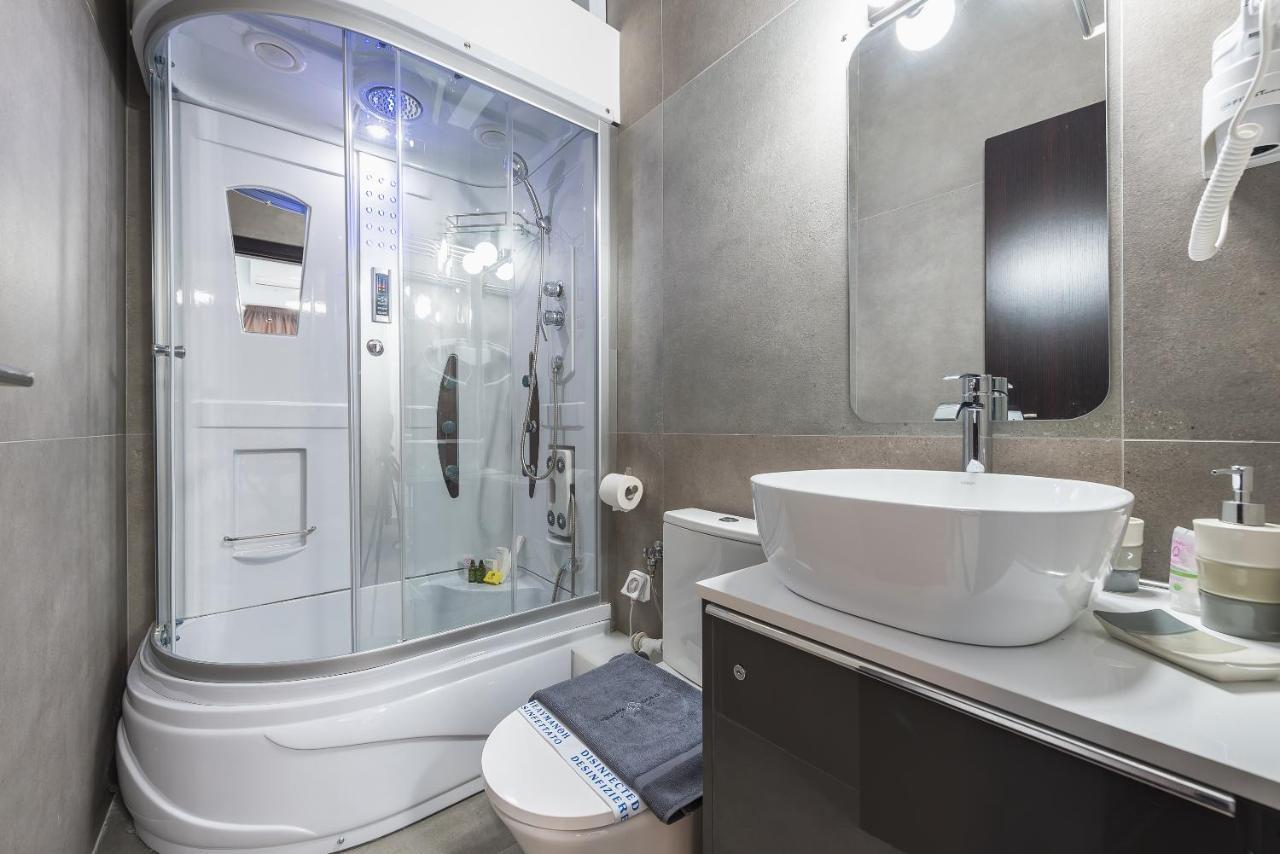 Iguana Gold Luxury Suites 1Min From Ermou Str Aten Exteriör bild