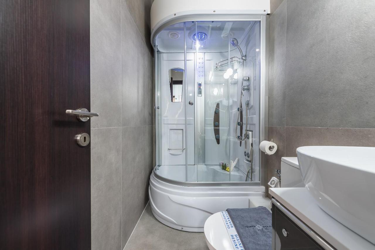 Iguana Gold Luxury Suites 1Min From Ermou Str Aten Exteriör bild
